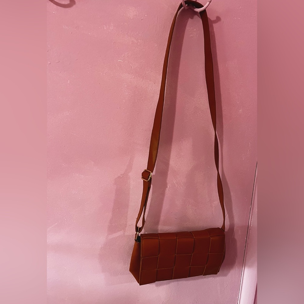 Alexis Bendel Brown Woven Faux Leather Crossbody Shoulder Bag Purse